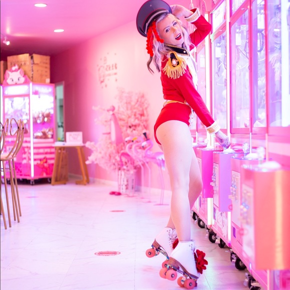 Meet Roller Boogie - Picture 4 of 16